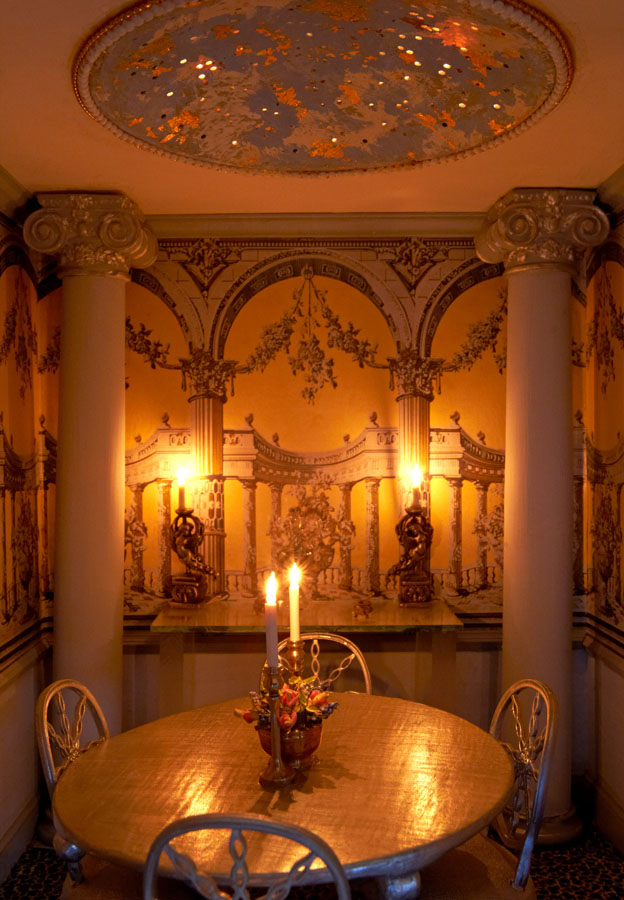 0036 Nina dining room